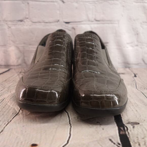 Clarks Women's Size 9M Brighton Slip On Loafer #502 - Picture 5 of 11